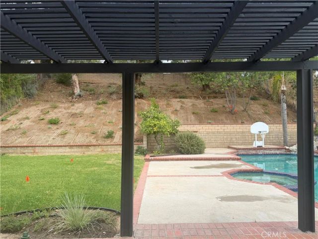 17069 Gledhill Street, Northridge, CA 91325