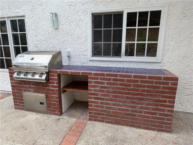 17069 Gledhill Street, Northridge, CA 91325