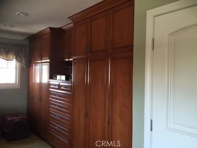 17069 Gledhill Street, Northridge, CA 91325