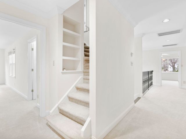 10 Torrey Pine Court, Spartanburg, SC 29306