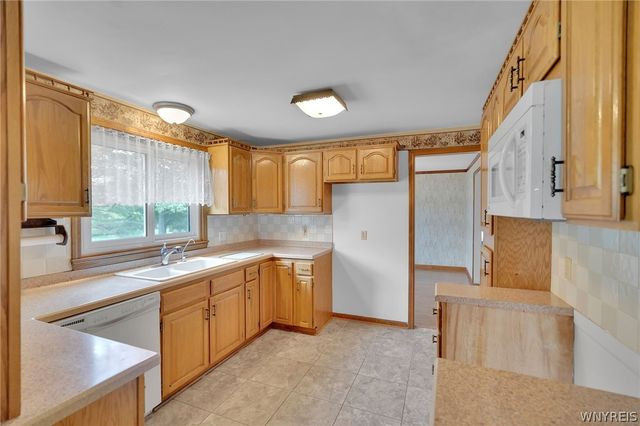 6475 Ludon Drive, Boston, NY 14075