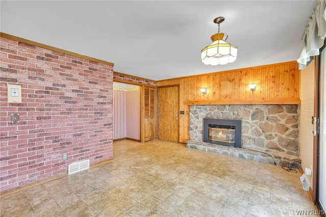 6475 Ludon Drive, Boston, NY 14075