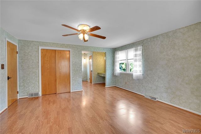 6475 Ludon Drive, Boston, NY 14075