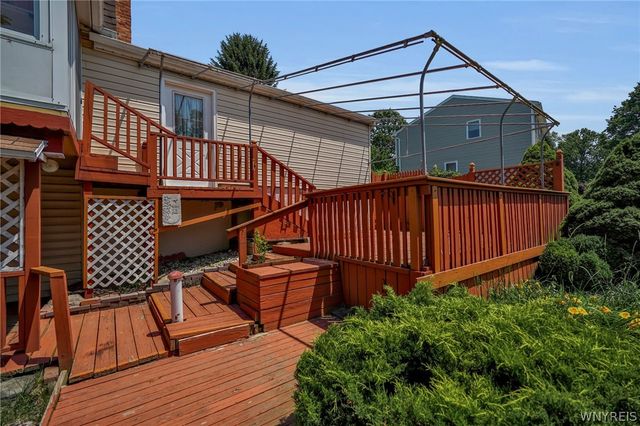 6475 Ludon Drive, Boston, NY 14075