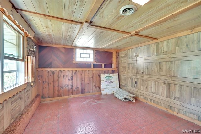 6475 Ludon Drive, Boston, NY 14075