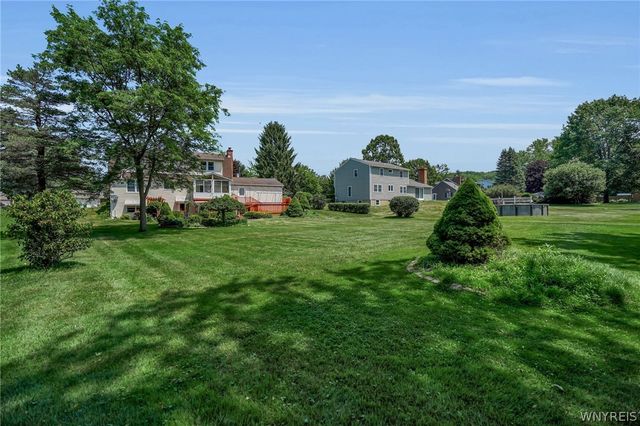 6475 Ludon Drive, Boston, NY 14075