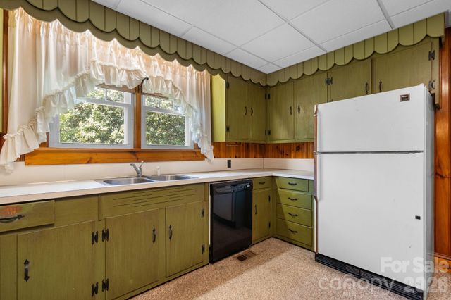 207 W Main Street, Maiden, NC 28650