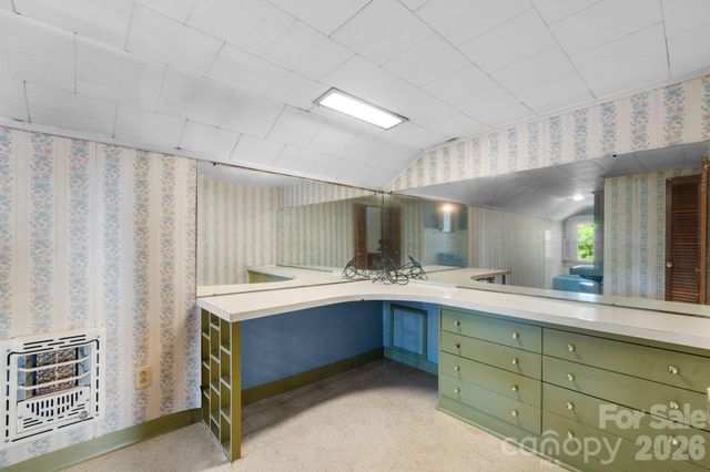 207 W Main Street, Maiden, NC 28650