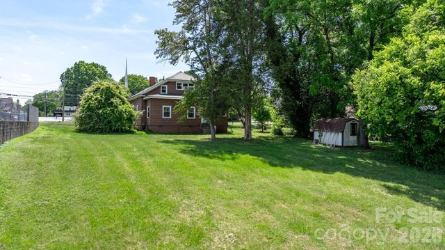 207 W Main Street, Maiden, NC 28650