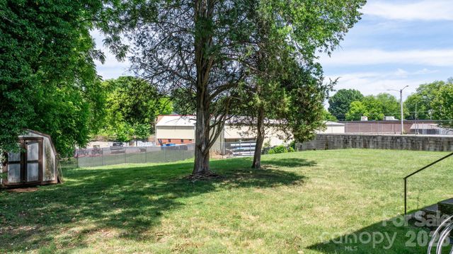 207 W Main Street, Maiden, NC 28650
