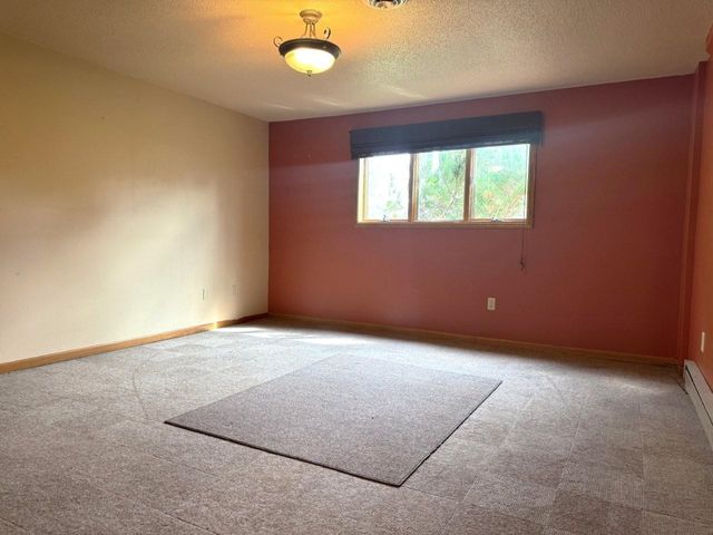 2544 10th Ave NW, Minot, ND 58703