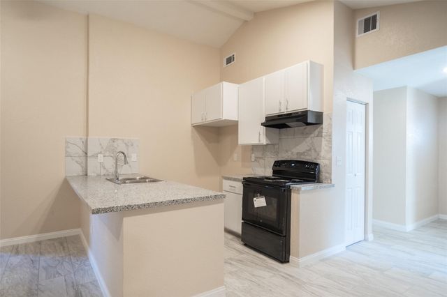 24302 Jumping Jay Drive, Hockley, TX 77447