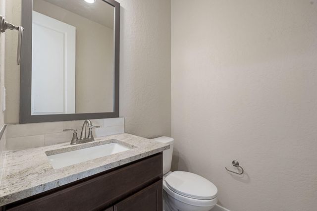 6960 Sydney Drive NE, Rio Rancho, NM 87144
