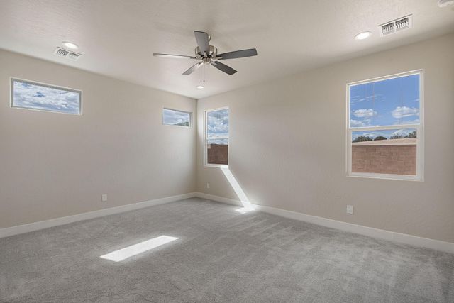 6960 Sydney Drive NE, Rio Rancho, NM 87144