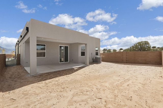 6960 Sydney Drive NE, Rio Rancho, NM 87144