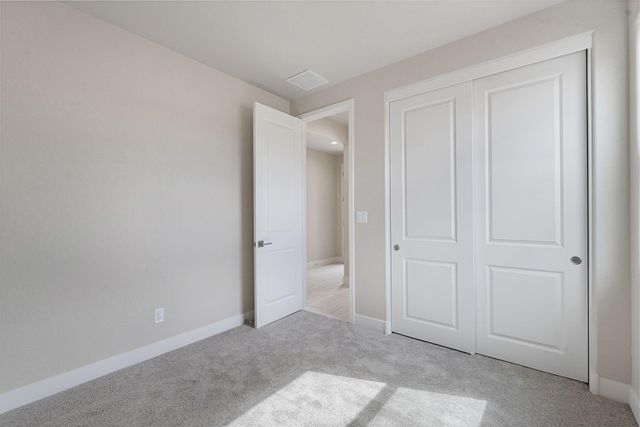 6960 Sydney Drive NE, Rio Rancho, NM 87144