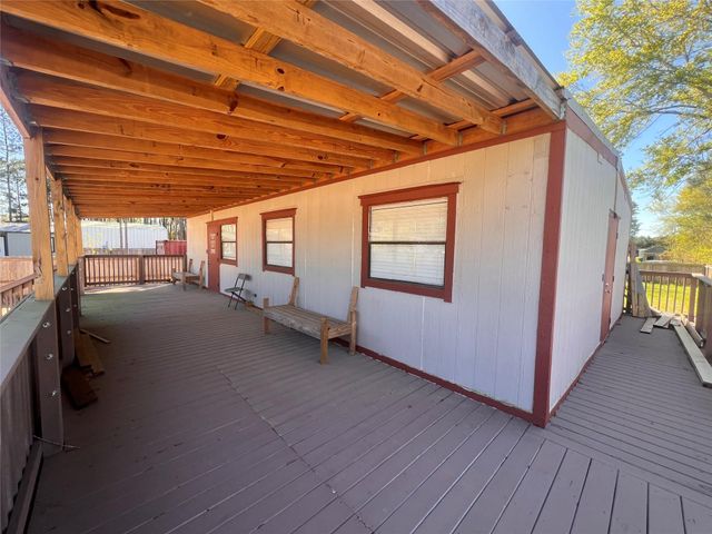 960 County Road 5021, Cleveland, TX 77327