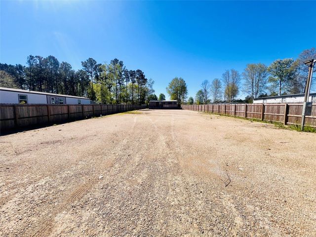 960 County Road 5021, Cleveland, TX 77327