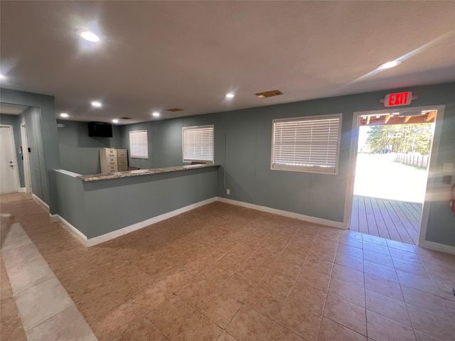 960 County Road 5021, Cleveland, TX 77327