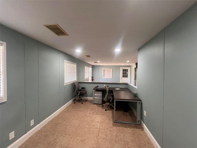 960 County Road 5021, Cleveland, TX 77327