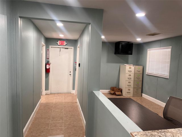 960 County Road 5021, Cleveland, TX 77327