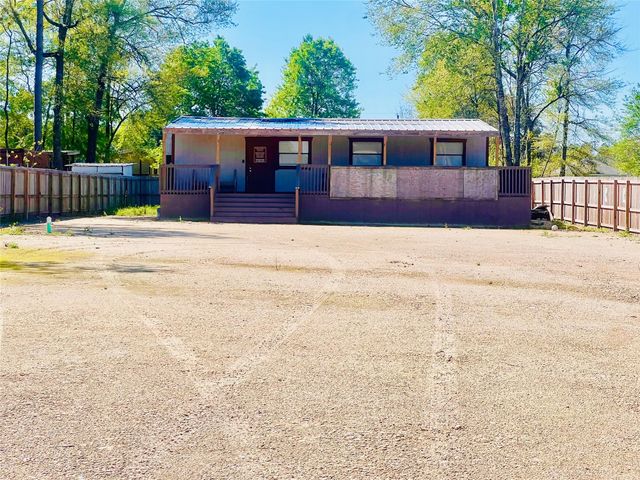 960 County Road 5021, Cleveland, TX 77327