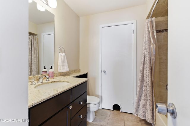 128 Tulip Lane, Freehold, NJ 07728