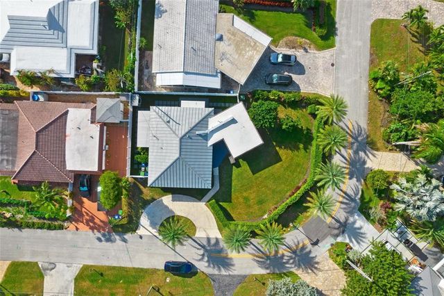 2000 SE 26th Avenue, Fort Lauderdale, FL 33316