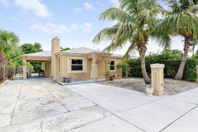 162 W 24th Street, Riviera Beach, FL 33404