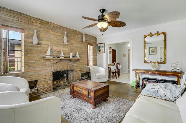 162 W 24th Street, Riviera Beach, FL 33404