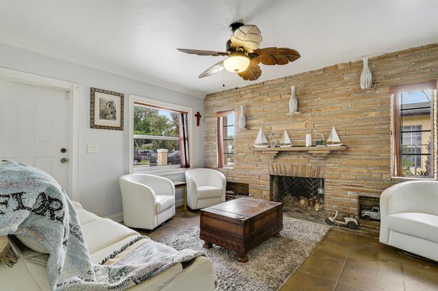 162 W 24th Street, Riviera Beach, FL 33404