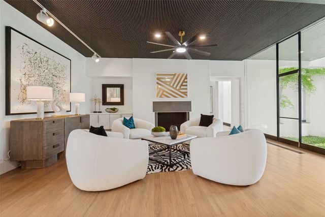 9930 Strait Lane, Dallas, TX 75220