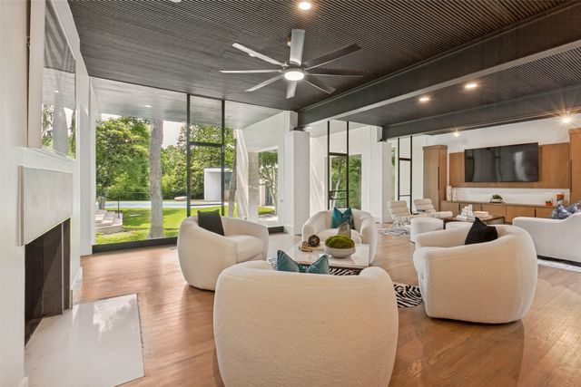 9930 Strait Lane, Dallas, TX 75220