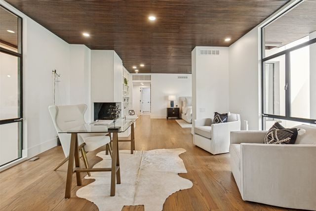 9930 Strait Lane, Dallas, TX 75220