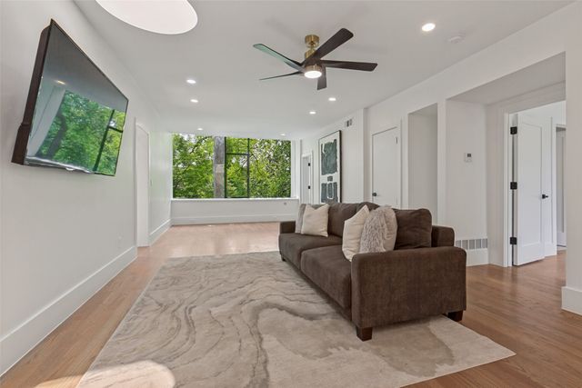 9930 Strait Lane, Dallas, TX 75220