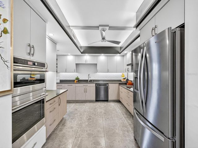 1255 N GULFSTREAM AVENUE 507, Sarasota, FL 34236