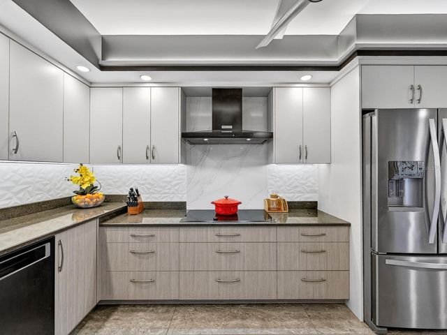1255 N GULFSTREAM AVENUE 507, Sarasota, FL 34236