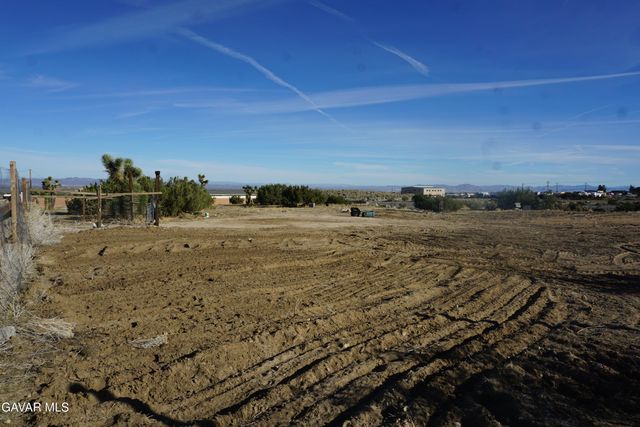 10057 Ash Rd Road, Pinon Hills, CA 92372