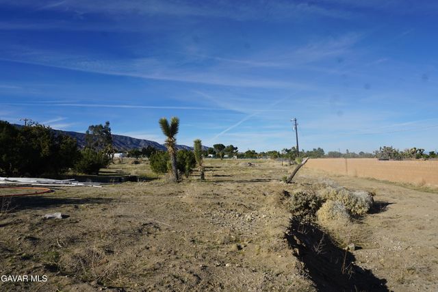 10057 Ash Rd Road, Pinon Hills, CA 92372