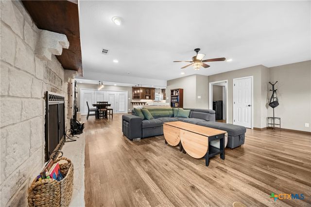 601 Valley Road, Killeen, TX 76541