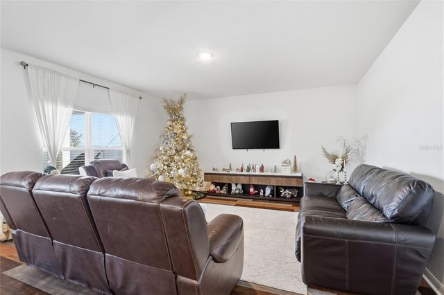 151 MARAVILLA WAY, Groveland, FL 34736