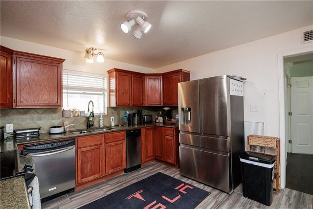 4029 Congressional Dr, Corpus Christi, TX 78413