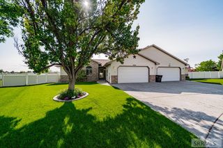 3696 E Silverwood Circle, Ammon, ID 83406