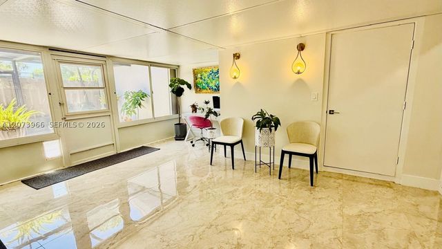 2320 NW 12th St, Delray Beach, FL 33445