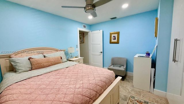 2320 NW 12th St, Delray Beach, FL 33445