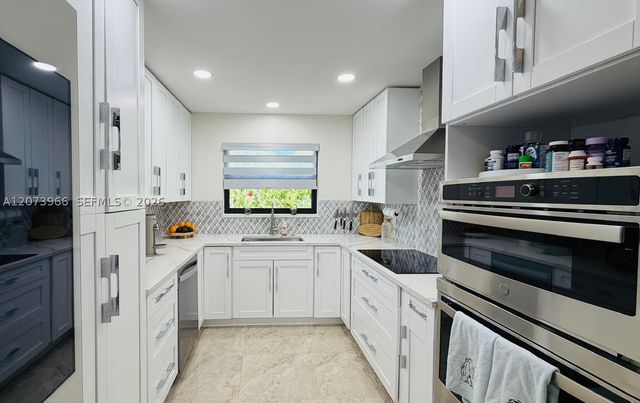 2320 NW 12th St, Delray Beach, FL 33445