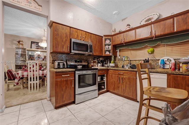 10356 Quito St, Cooper City, FL 33026