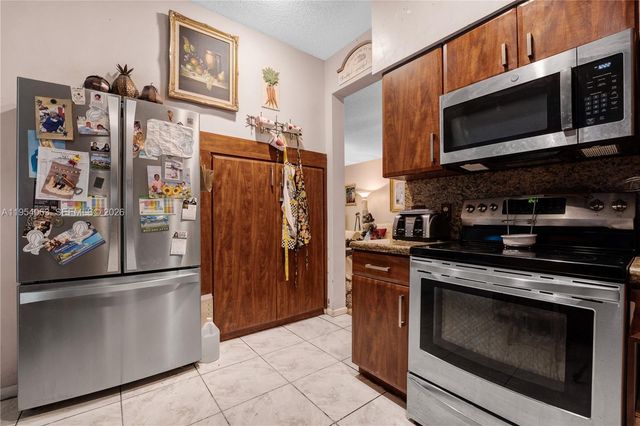 10356 Quito St, Cooper City, FL 33026