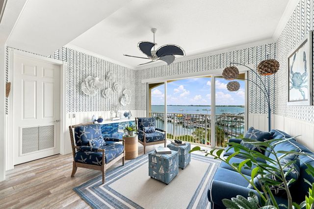 34 Harbour Isle Drive W ph06, Fort Pierce, FL 34949