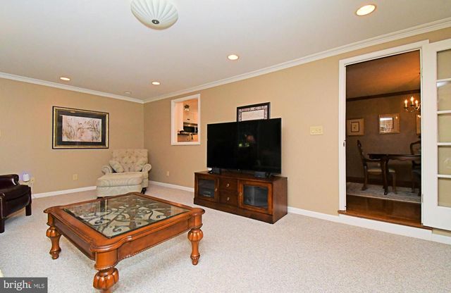 2125 UPPER RIDGE RD, Green Lane, PA 18054